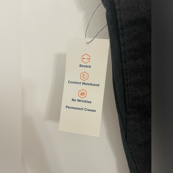 NWT Dockers Signature Khakis, Relaxed Fit | Size: 42x34 - Picture 4 of 5